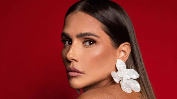 Deborah Secco