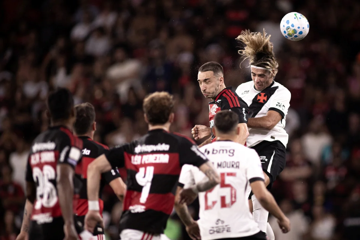 Flamengo e Vasco empataram no Maracanã pelo Brasileirão Flamengo e Vasco empataram no Maracanã pelo Brasileirão