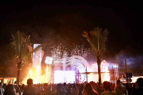 Vídeo: L7nnon e Bhaskar animam a primeira noite de shows do Na Praia