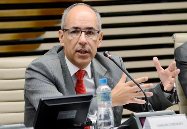 Mulher prometeu pagar R$ 80 mil pela morte de embaixador grego