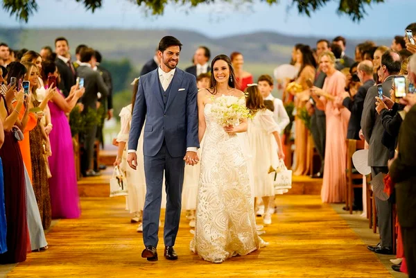 O memorável enlace campestre de Maria Eduarda Oliveira e Thiago Fleury