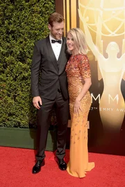 Noivo tem reação emocionante em casamento com atriz de Hollywood - imagem 2 Noivo tem reação emocionante em casamento com atriz de Hollywood - imagem 2