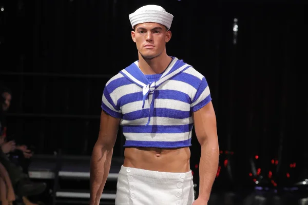 Desfile da Grindr em colaboração com a fazenda Rainbow Wool - Metrópoles