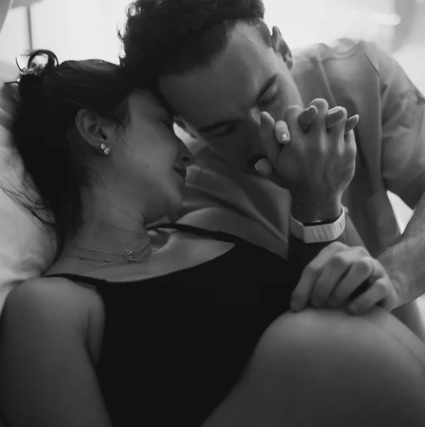 Léo Ortiz e Maitê Lo Sardo anunciam o nascimento da primeira filha, Serena - destaque galeria