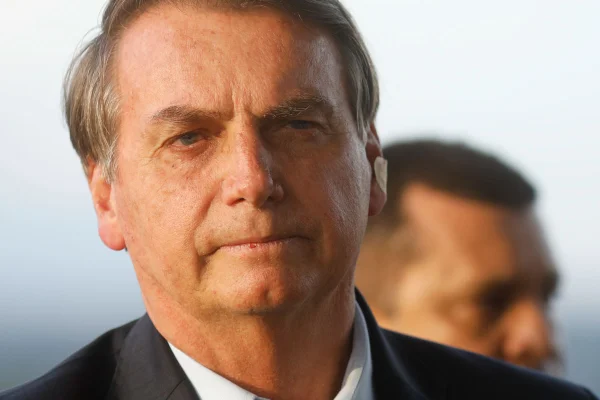 Bolsonaro pede ao STF para suspender decisão que derrubou perfis de aliados