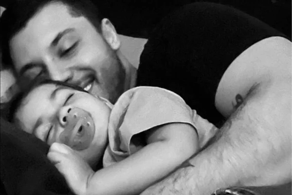 Murilo Huff e Léo aparecem em momento fofo: “Soneca da tarde”