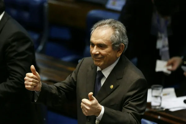 Comissão do impeachment começa a ouvir 1ª testemunha da acusação
