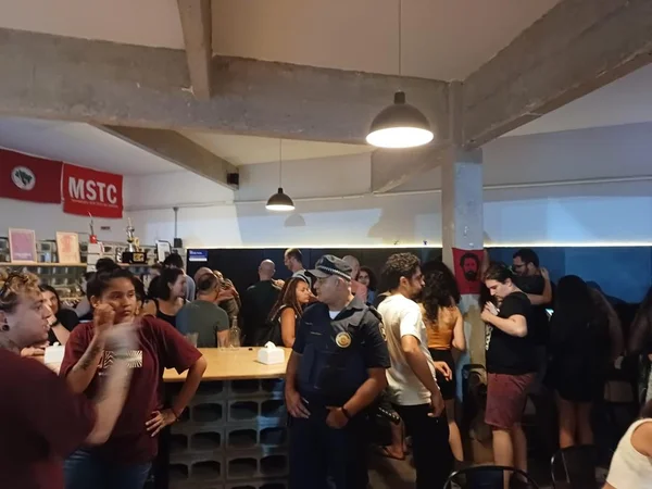 Fiscal no bar do Boulos