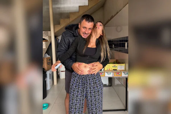 A empresária Laís Rocha, de 27 anos, divide o marido com outras cinco mulheres. "Casamento" oficial vai acontecer em novembro deste ano - Metrópoles