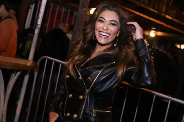 Elenco de A Dona do Pedaço cai no pagode para festejar 100º capítulo