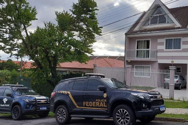 PF ataca “hub” do contrabando que abastecia três estados