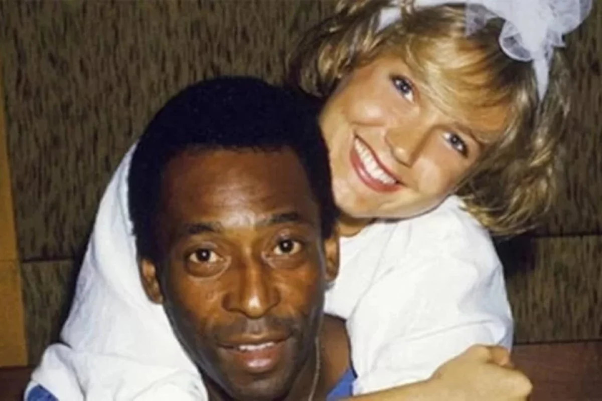 Xuxa e Pelé viveram um relacionamento de seis anos na década de 1980 Xuxa e Pelé viveram um relacionamento de seis anos na década de 1980