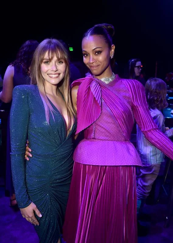 Elizabeth Olsen e Zoe Saldana Elizabeth Olsen e Zoe Saldana