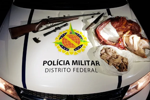 Arma e carne de caça apreendida pela PM