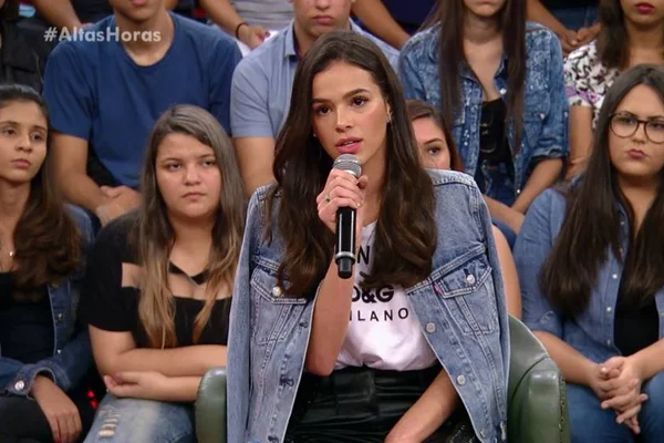 Bruna Marquezine: “Não quero abrir mão da carreira, nem de quem amo”