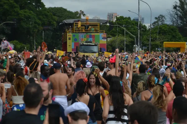 Imagem colorida, BA: Carnaval em Salvador comemora os 40 anos da axé music - Metrópoles