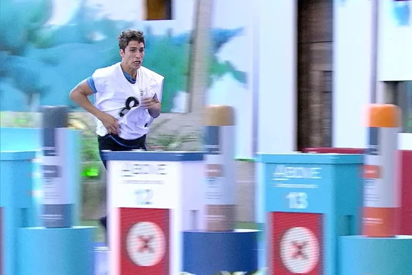 Felipe Prior ganha prova do líder no BBB20