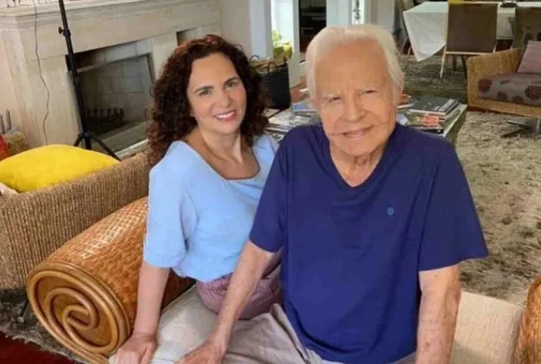 Cid Moreira e a esposa Fátima Sampaio - Metrópoles