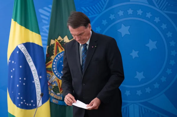 Bolsonaro sobre queda da Petrobras na bolsa: “O mercado decide”
