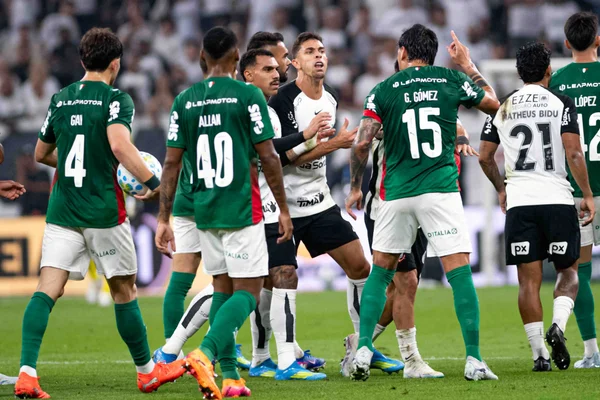 Foto colorida de Palmeiras x Corinthians - Metrópoles