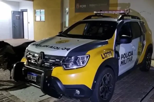 Imagem colorida, viatura da Polícia Militar do Estado de Paraná - Metrópoles