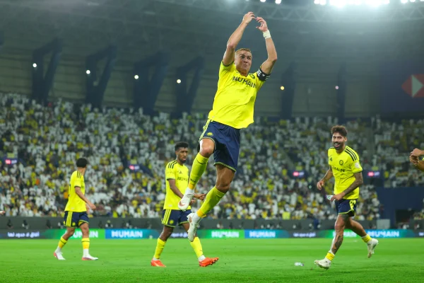 Cristiano Ronaldo comemora gol do Al-Nassr no Campeonato Saudita