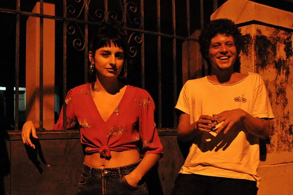 Chico Chico e Duda Brack fazem show em Brasília no Dia dos Namorados