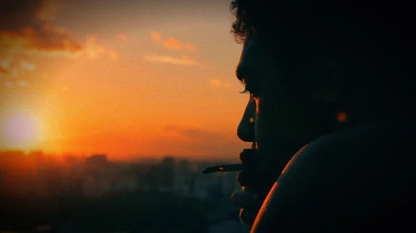 Crítica: “A Bruta Flor do Querer” é filme de guerrilha sobre cinema