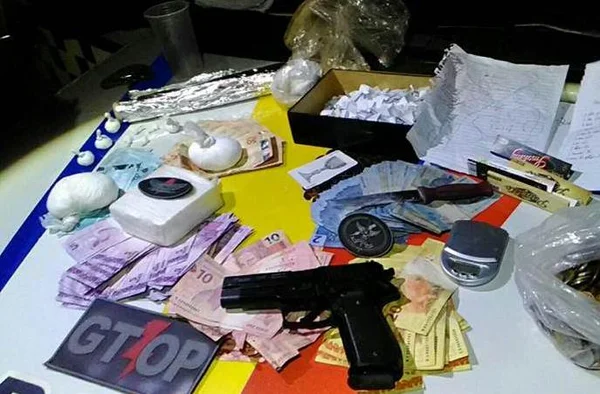 PM fecha ponto de drogas em distribuidora de bebidas de São Sebastião