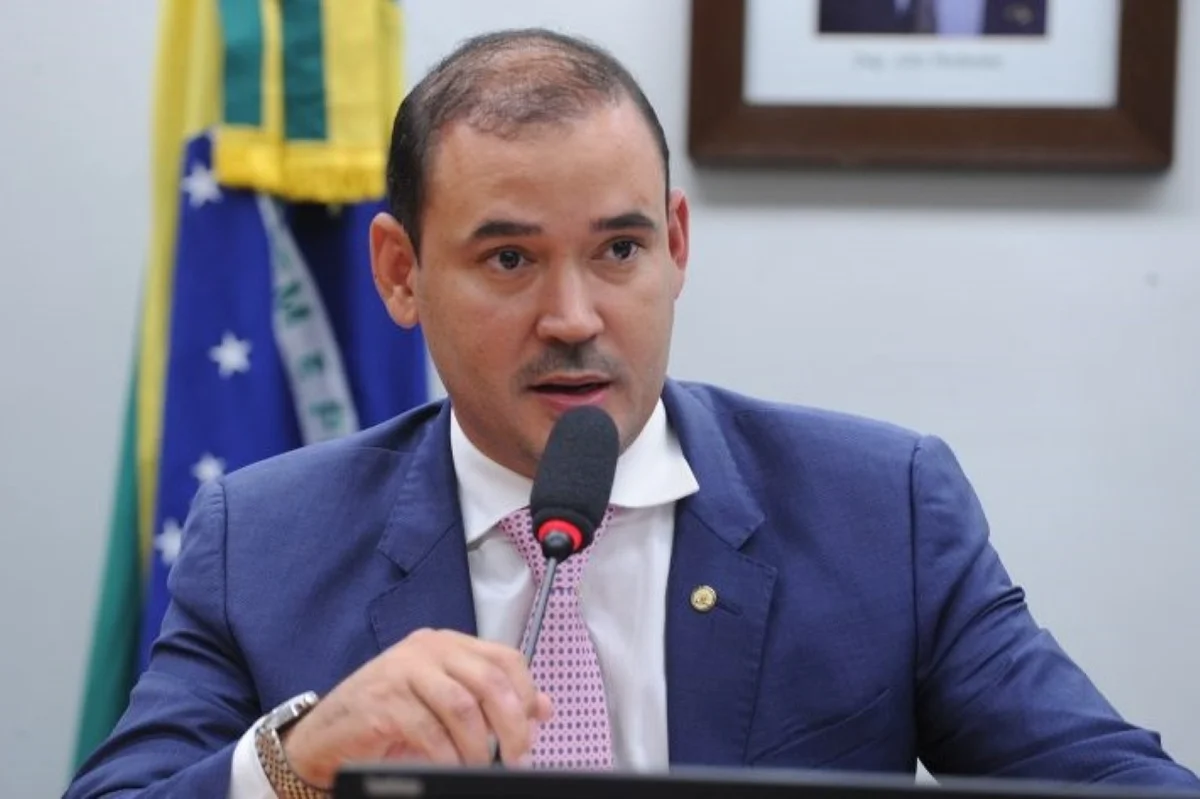 Deputado Vicentinho Júnior Deputado Vicentinho Júnior