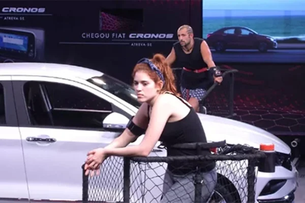 Ana Clara Lima e Kaysar Dadour, ficaram 42 horas e 58 minutos em pé em cima de uma plataforma giratória