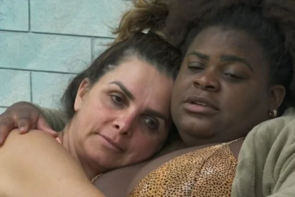 Luiza Ambiel e Jojo Todynho