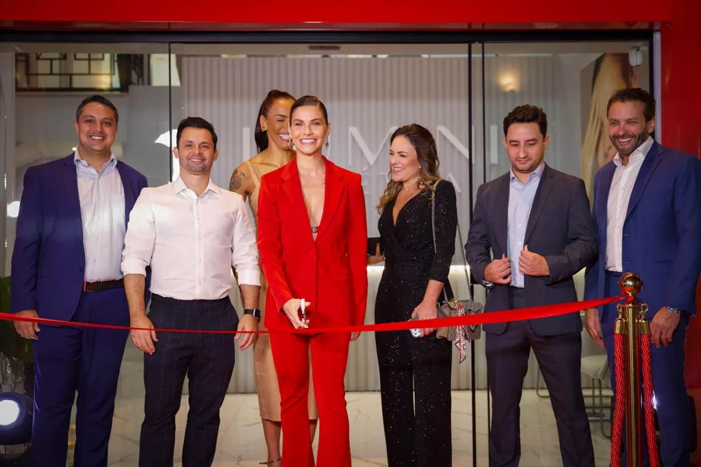Andressa Suita inaugura clínica de estética em Goiânia Andressa Suita inaugura clínica de estética em Goiânia