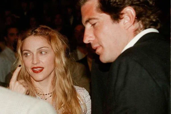 Madonna revela detalhe íntimo sobre John F. Kennedy Jr. Melhor sexo