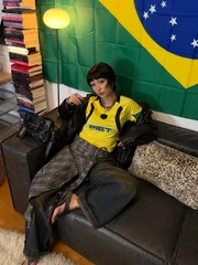 A mistura de estampas garante modernidade 