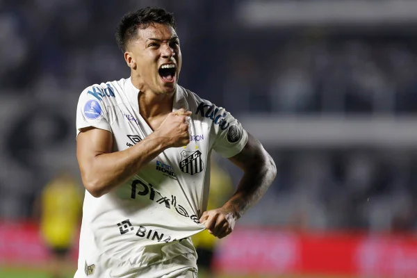 Algoz do Corinthians, Marcos Leonardo é arma do Santos contra o rival
