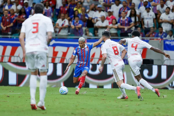 Foto colorida de Bahia e Internacional - Metrópoles