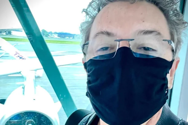 Boninho corre contra o tempo para fechar elenco do BBB22
