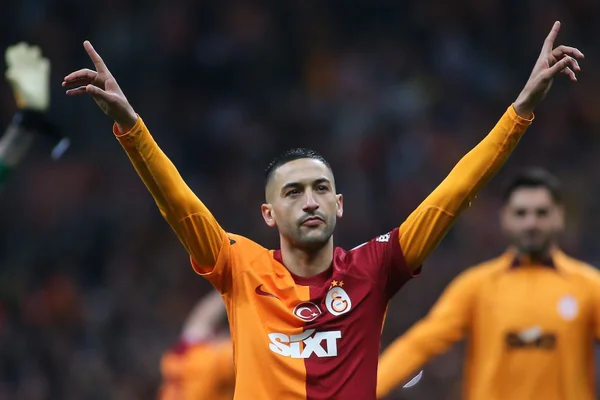 Imagem colorida de Hakim Ziyech - Metrópoles