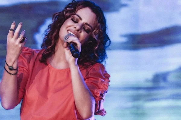 8ª-pastora Ana Paula Valadão (@anapaulavaladao)- 3 milhões de seguidores