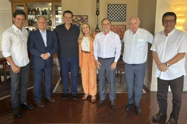 Kassab filia 6 dos 8 deputados estaduais do PSDB ao PSD em São Paulo