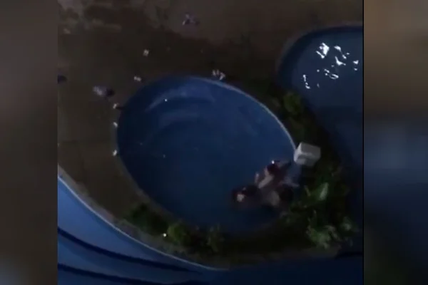 Vídeo: homem é filmado em Águas Claras agredindo mulheres em piscina