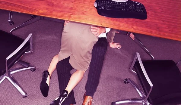 Sexo no local de trabalho é mais comum do que se imagina, diz pesquisa