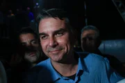 Flávio Bolsonaro deixa convenção do PL no Distrito Federal 
