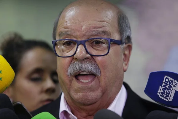 Abcam apresenta tabela de frete à ANTT e nega convocação de greve