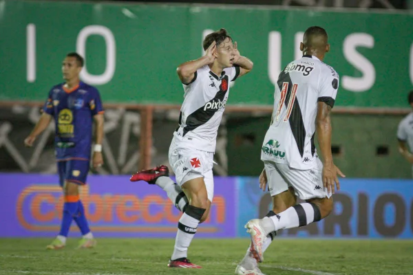 Vasco sofre com escalação alternativa e apenas empata com o Audax no Carioca