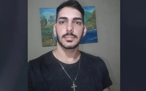Acidente fatal: jovem morre após colisão entre moto e caminhão em GO