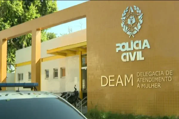 Denúncia foi registrada na Delegacia de Atendimento à Mulher (Deam) de Campo Grande, Rio de Janeiro