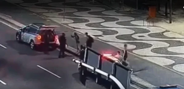 imagem colorida fa taylor morto praia copacabana rj