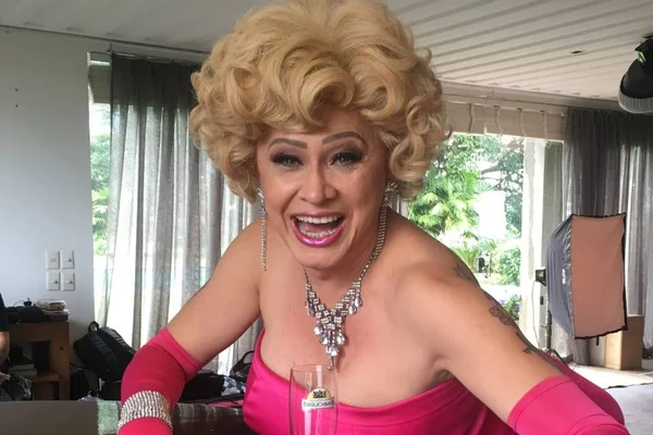 Quem Vai Ficar com Mario? Veja Nany People em set de novo filme